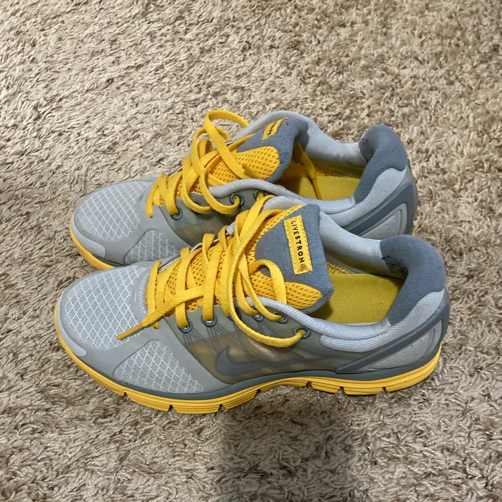 COPY - Women’s Nike Livestrong shoes